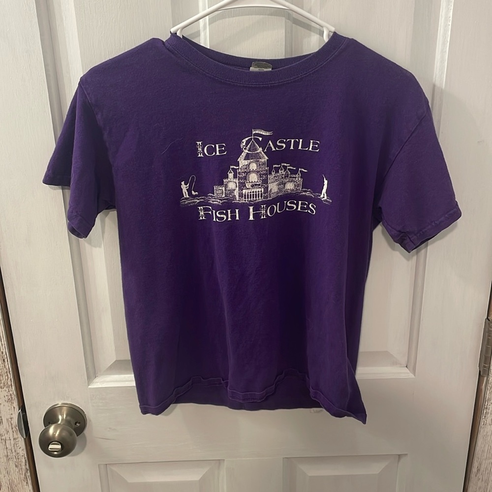 ice castle fish house youth medium!!